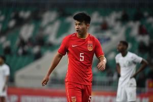 刘浩帆：跟日本踢很疲劳很累 丢球没想到细谷真大会直接转身打门